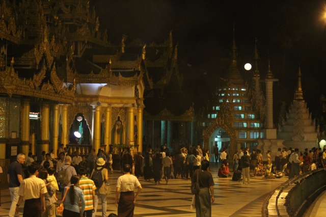 Full Moon at Shwedagon, Yangon